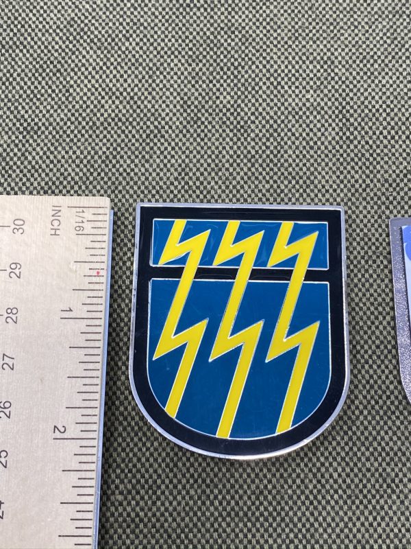12th Group Flash Car Badge - Image 6