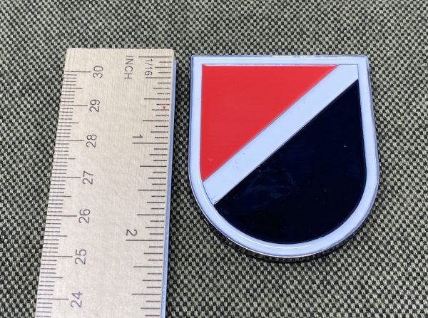 6th Group Car Badge - Image 5