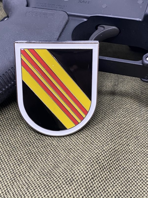 5th Group Flash Car Badge - Image 5