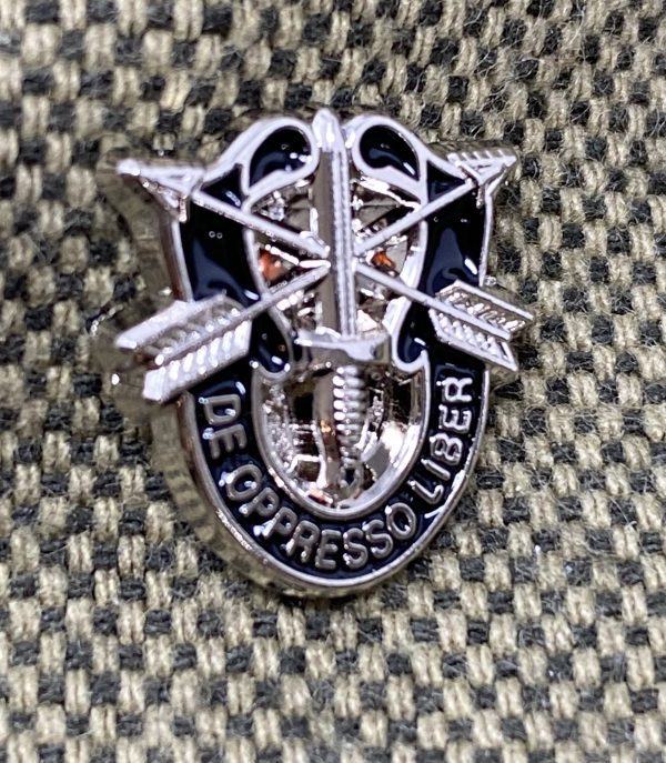 SF Crest (DUI) Pin