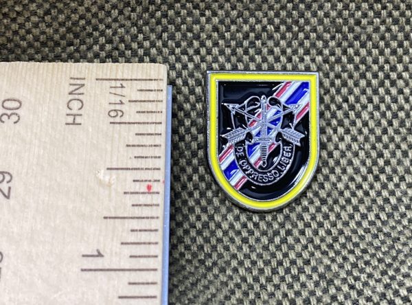 46th SF Company Flash Pin - Image 4