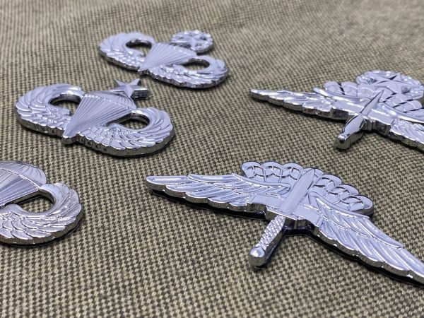 Basic Parachute Badge; Car Badge with 3M Back - Image 9