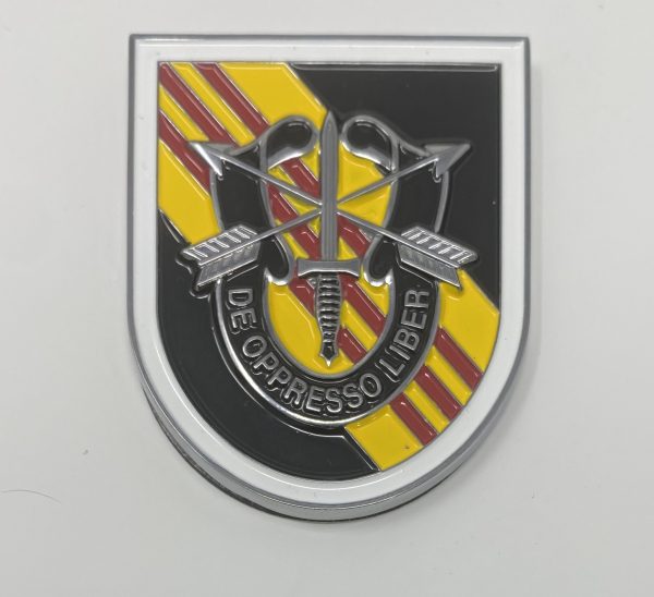 5th Group Flash Pin