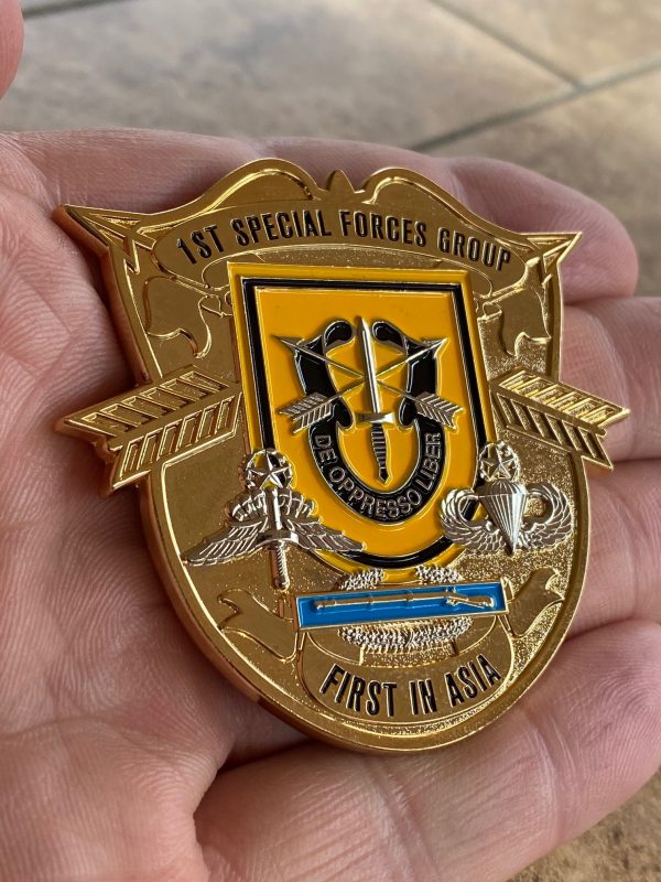 1st Special Forces Group Challenge Coin- SF Crest 2 1/2 Inch - Image 8